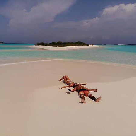 Surfretreat Hotel Bodufolhudhoo Luaran gambar