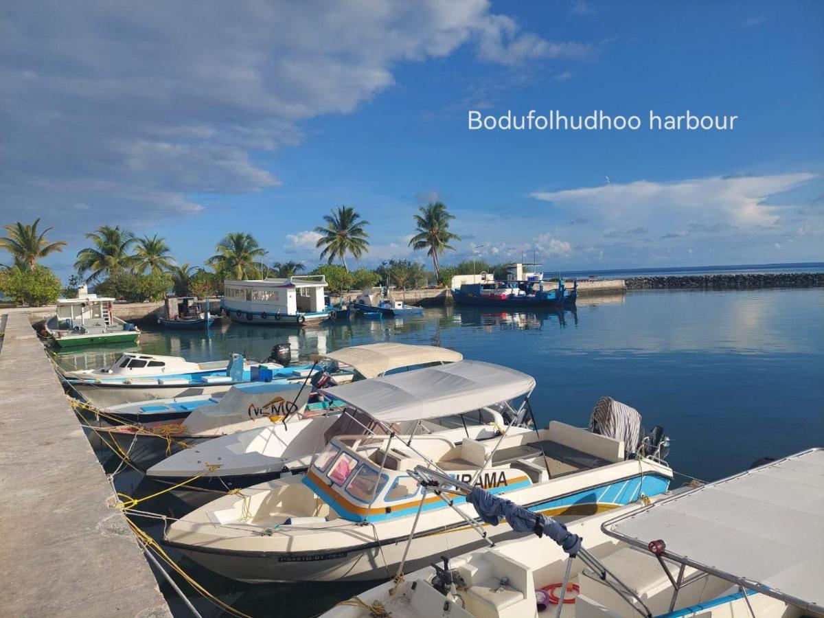 Surfretreat Hotel Bodufolhudhoo Luaran gambar