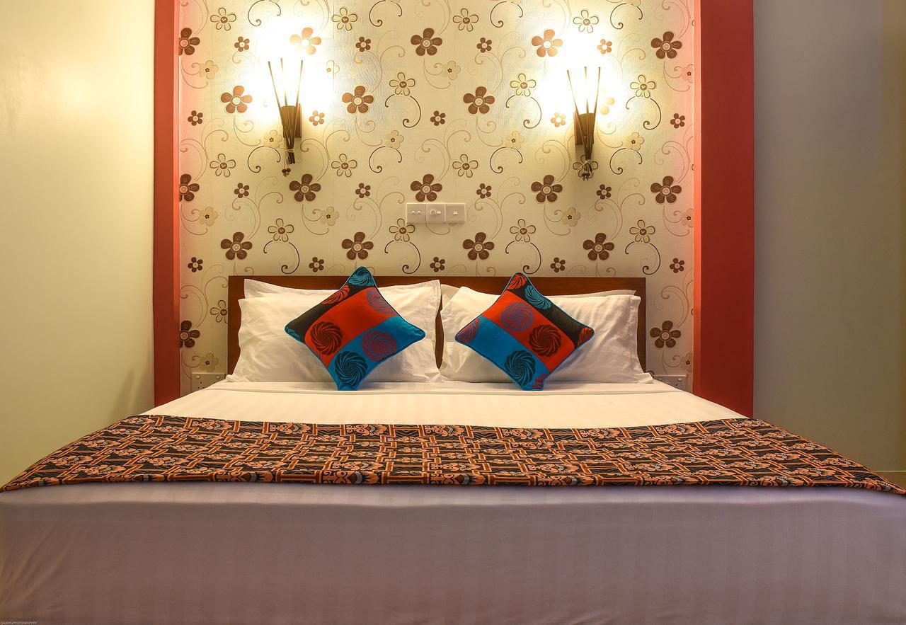 Surfretreat Hotel Bodufolhudhoo Luaran gambar