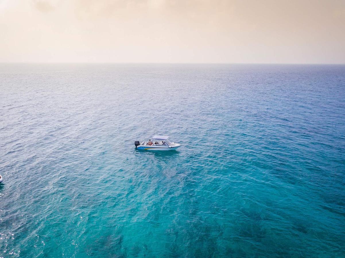 Surfretreat Hotel Bodufolhudhoo Luaran gambar